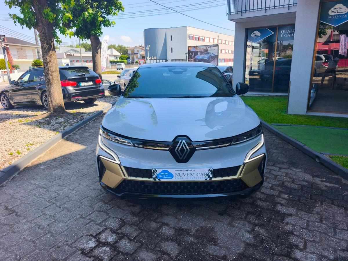 renault-megane-e-tech-ev60-2023-eletrico