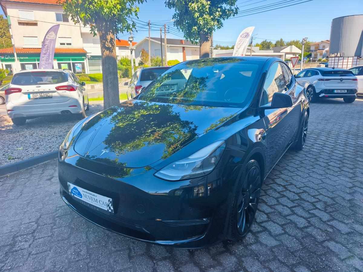 tesla-model-y-performance-2022-eletrico