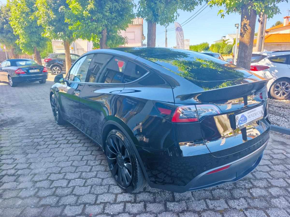 tesla-model-y-performance-2022-eletrico