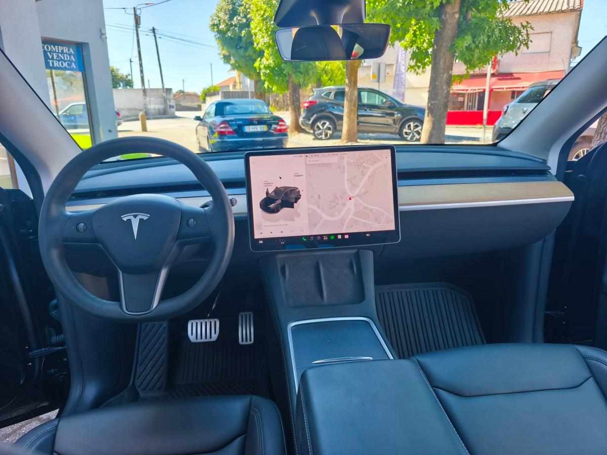 tesla-model-y-performance-2022-eletrico
