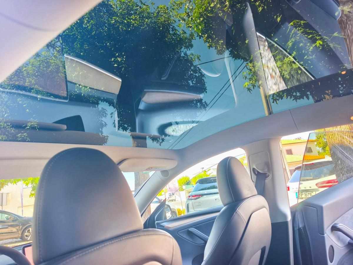 tesla-model-y-performance-2022-eletrico
