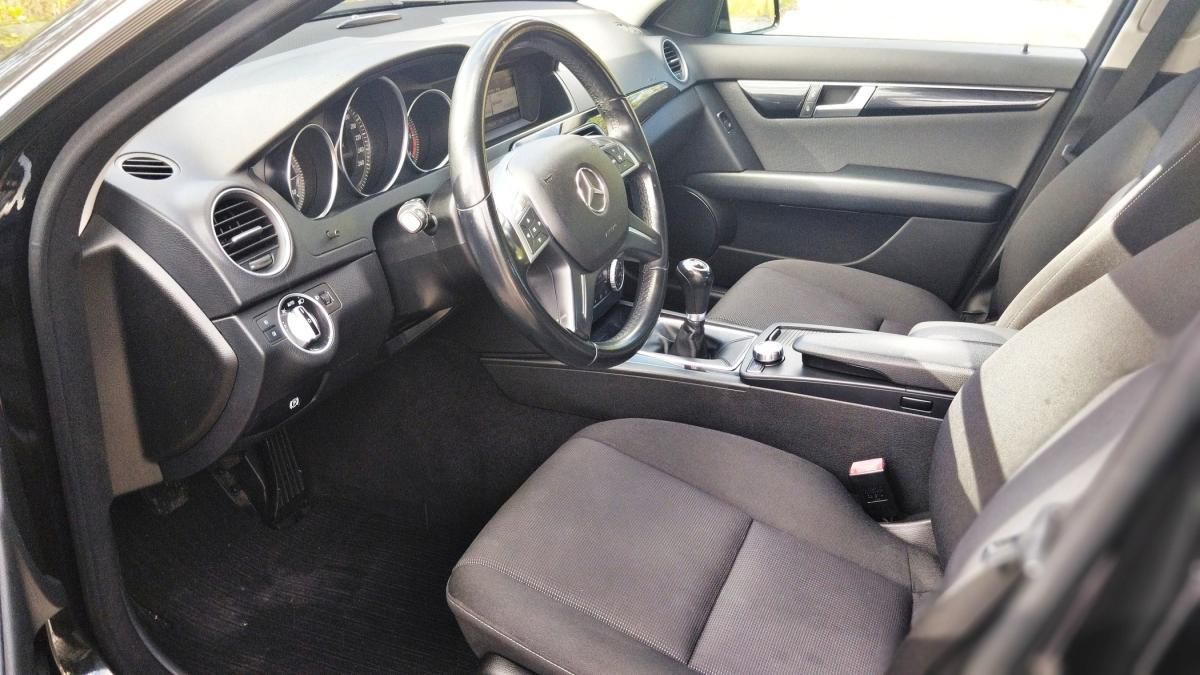 mercedes-benz-classe-c-2013-diesel-2143cc