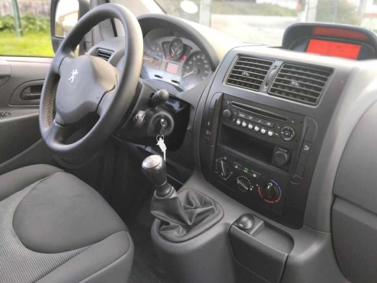 peugeot-expert-2014-diesel-1560cc