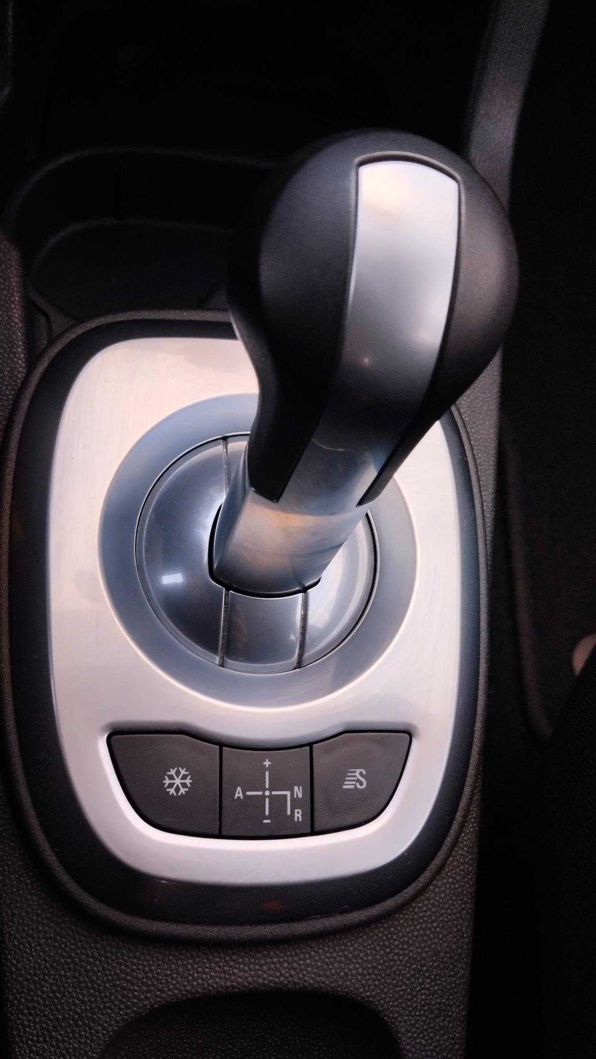 opel-corsa-2008-gasolina-1229cc