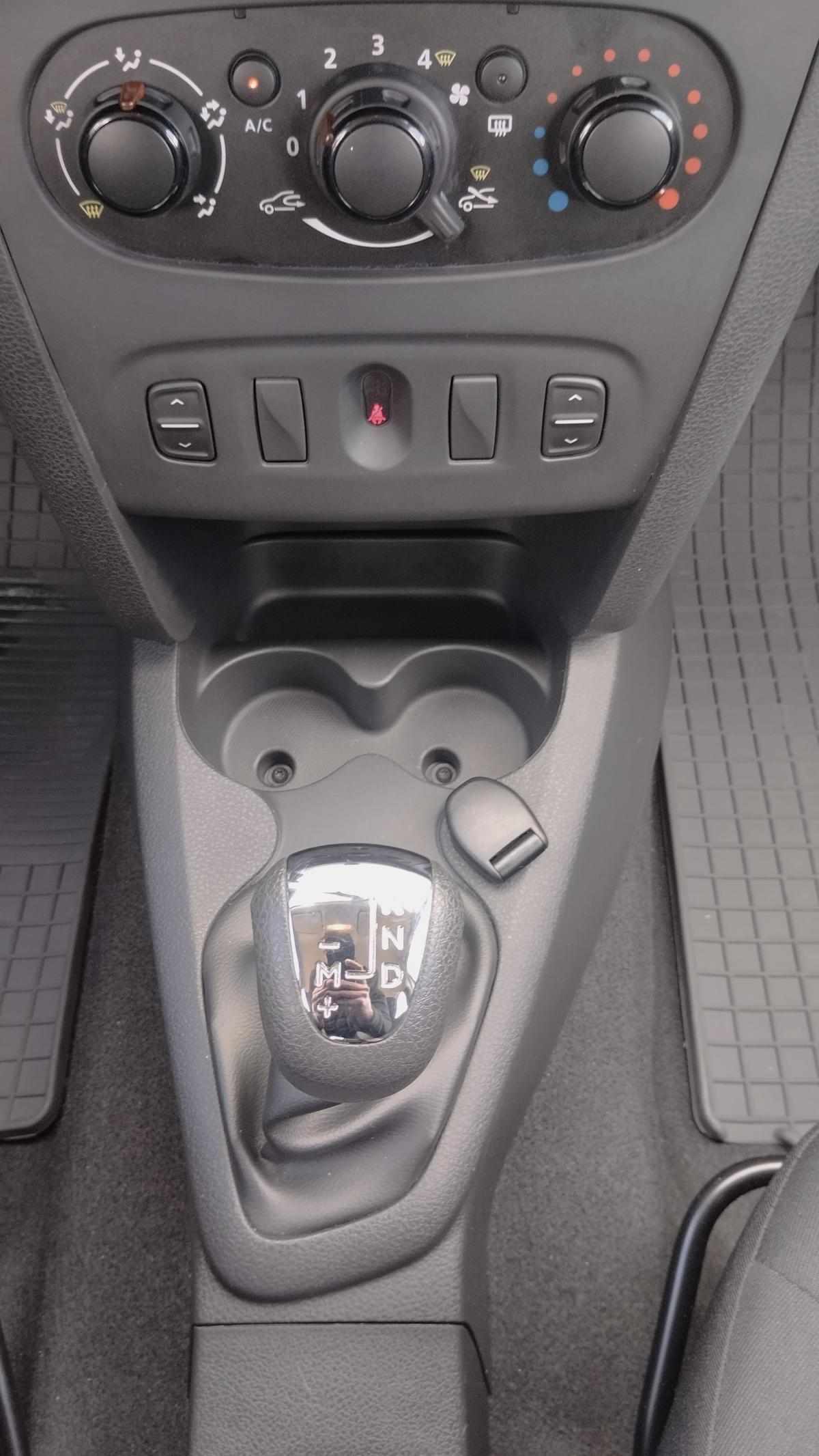 dacia-sandero-2017-gasolina-898cc