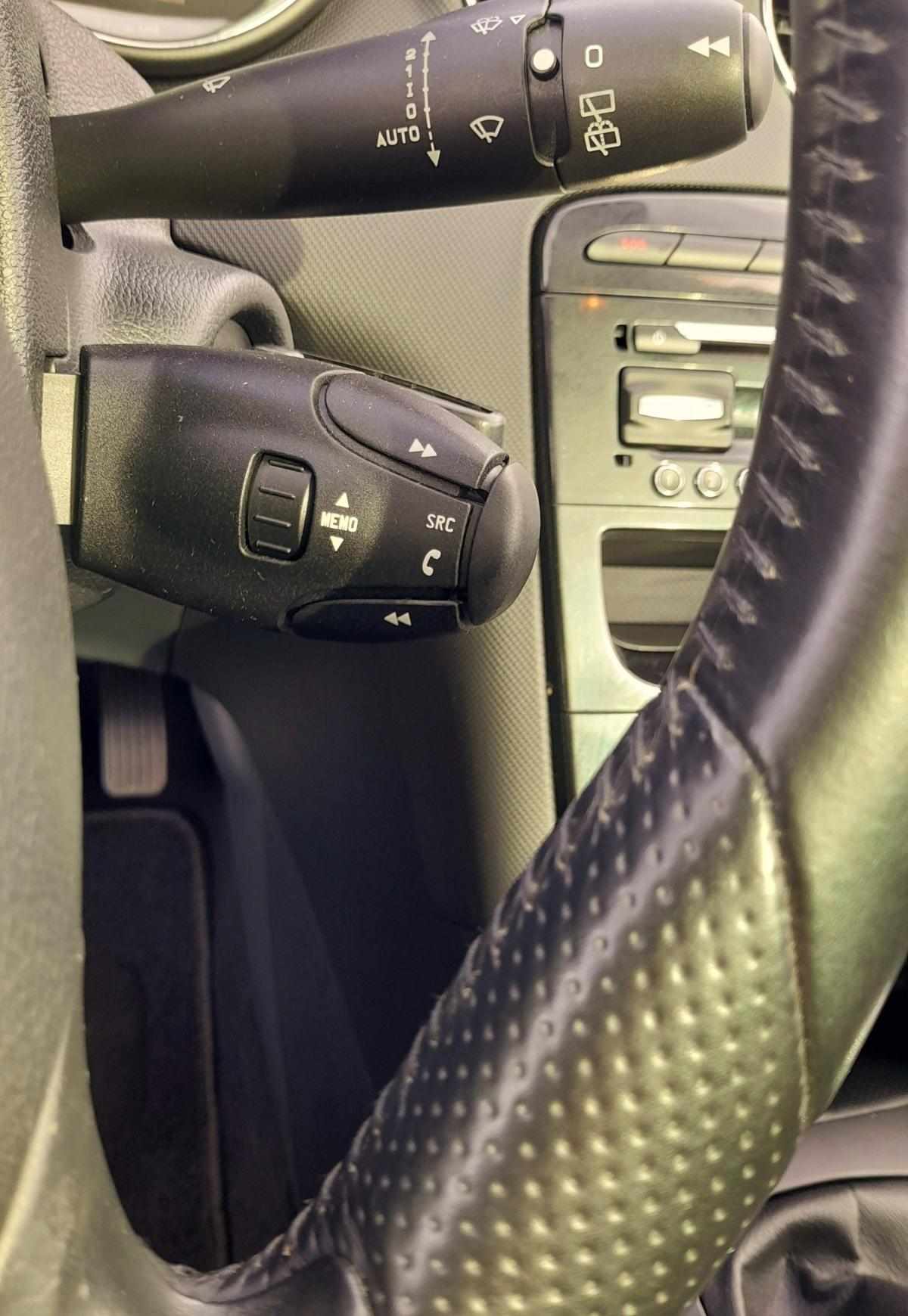 peugeot-308-sw-2013-diesel-1560cc