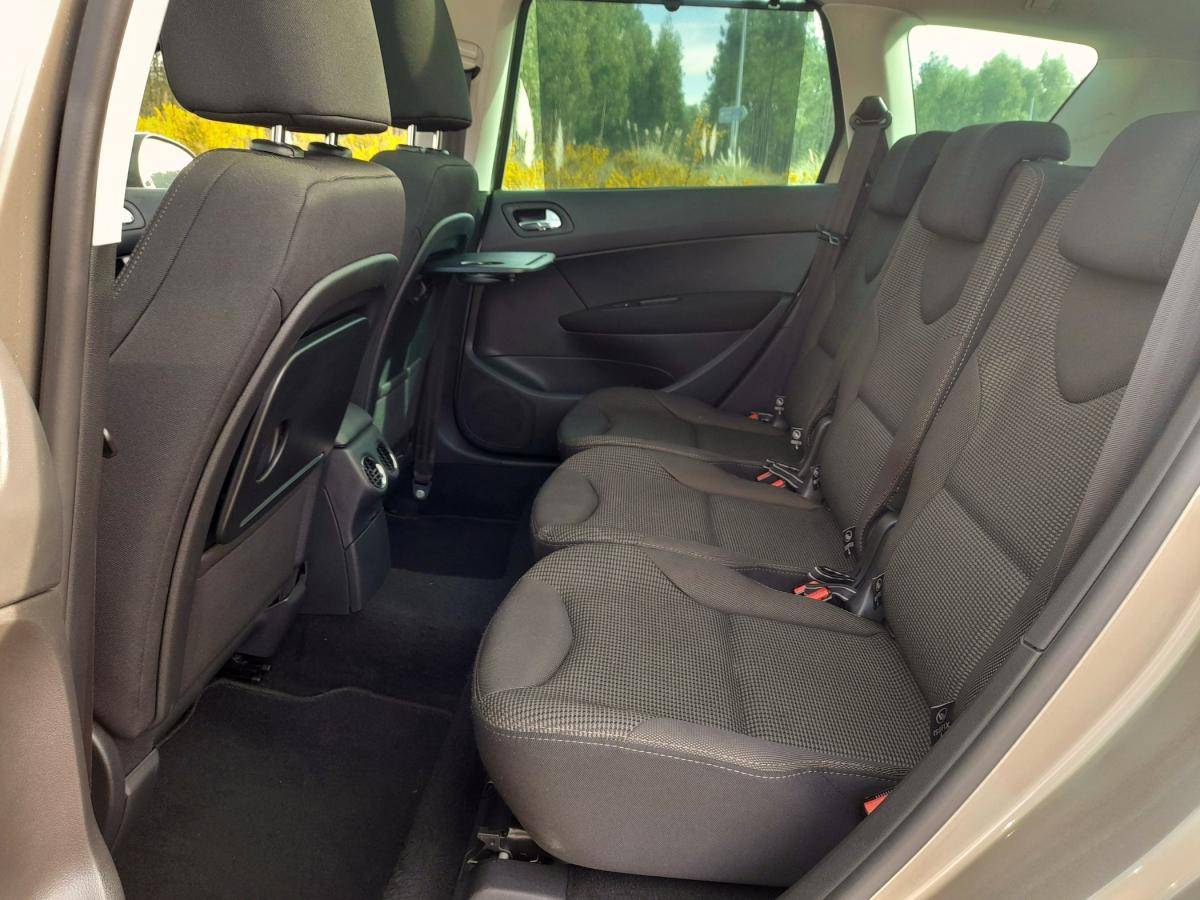 peugeot-308-sw-2013-diesel-1560cc