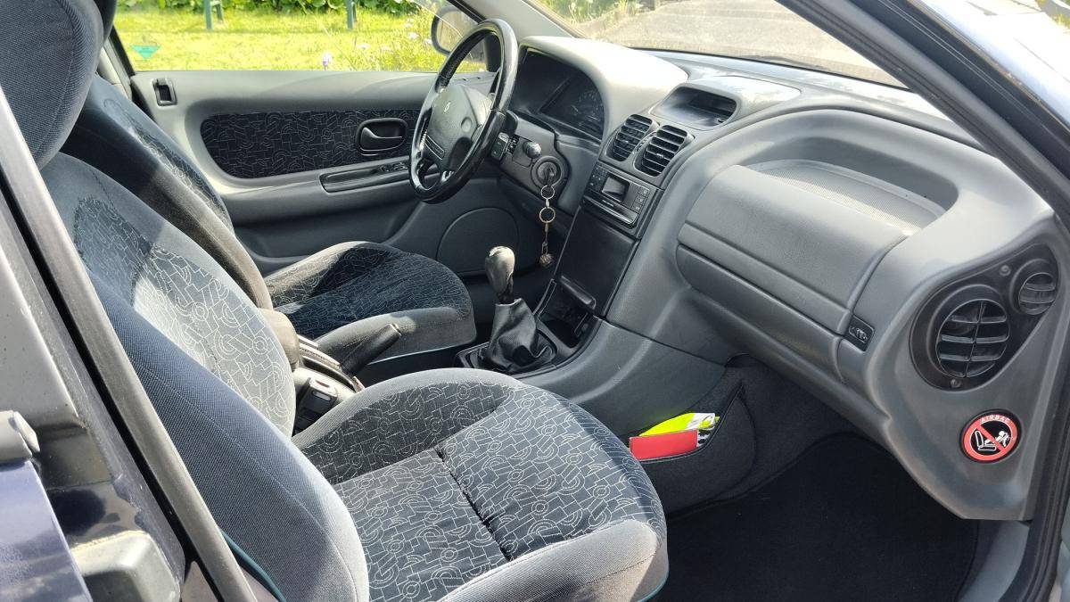 renault-laguna-1997-diesel-2188cc