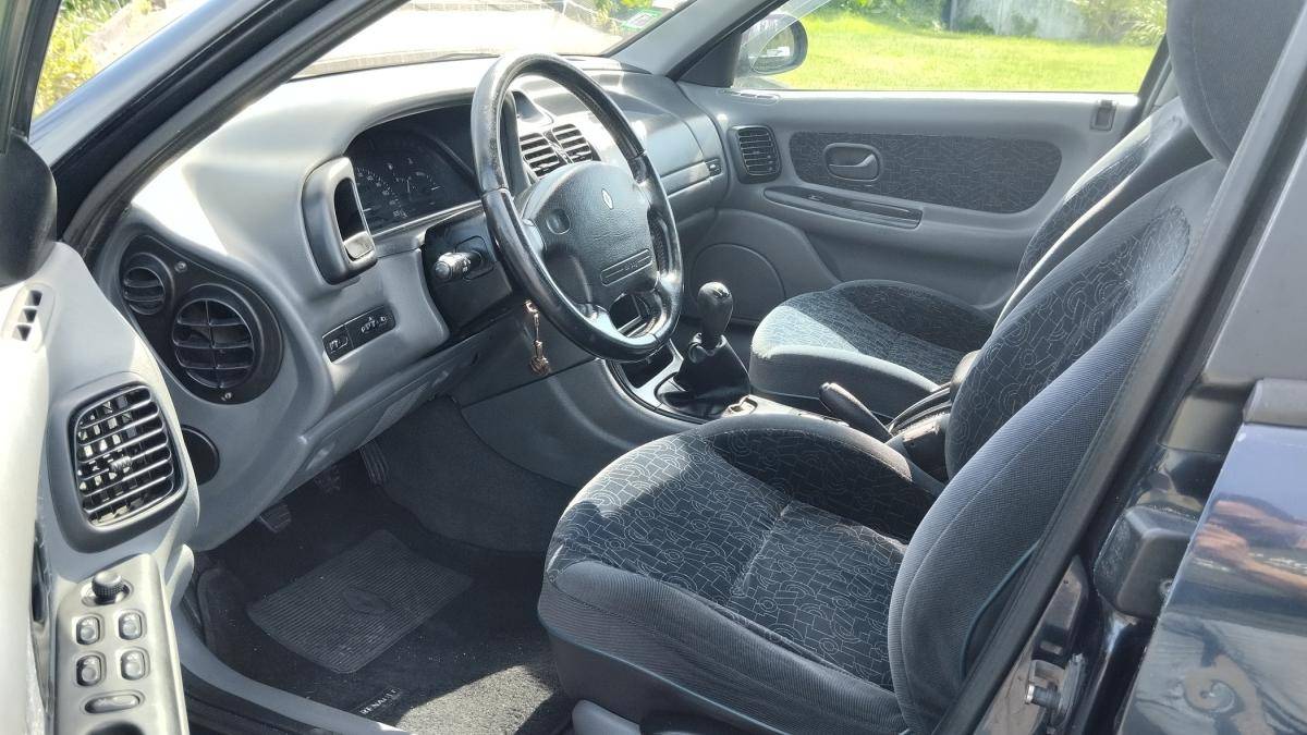 renault-laguna-1997-diesel-2188cc