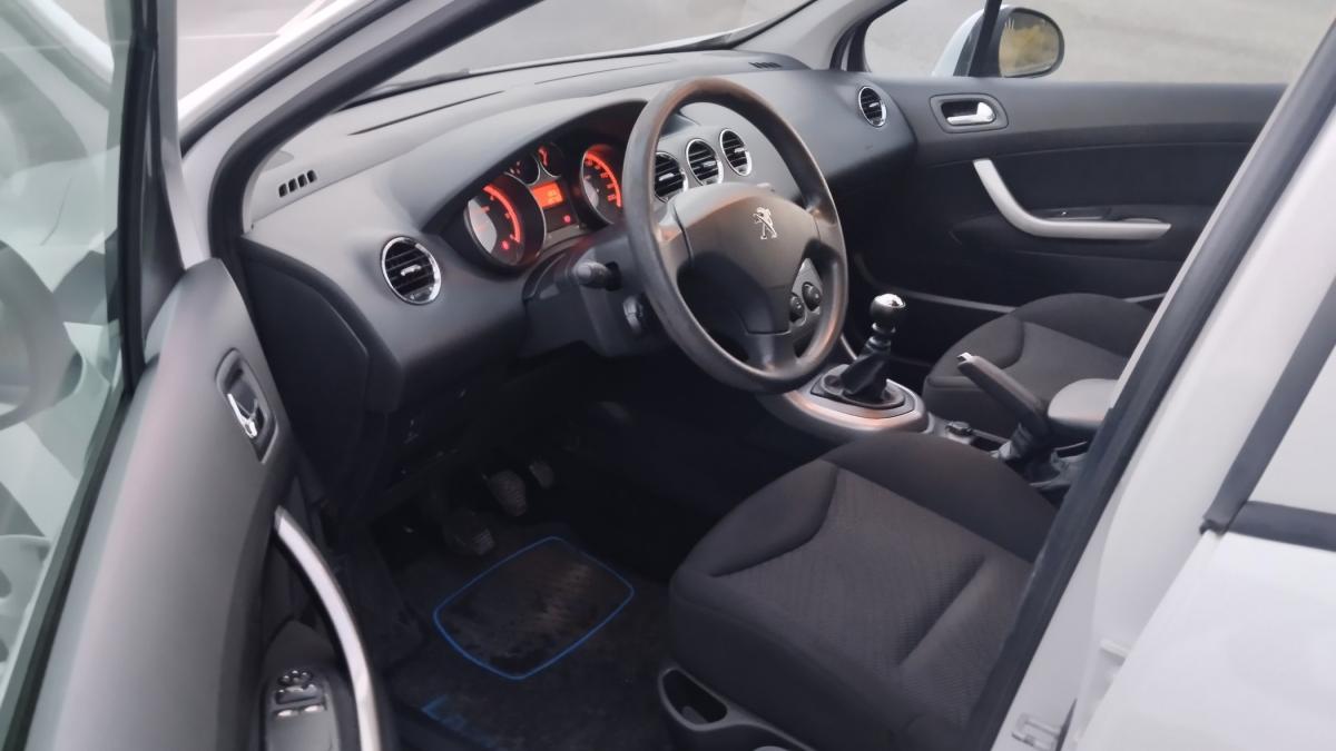 peugeot-308-2011-diesel-1560cc