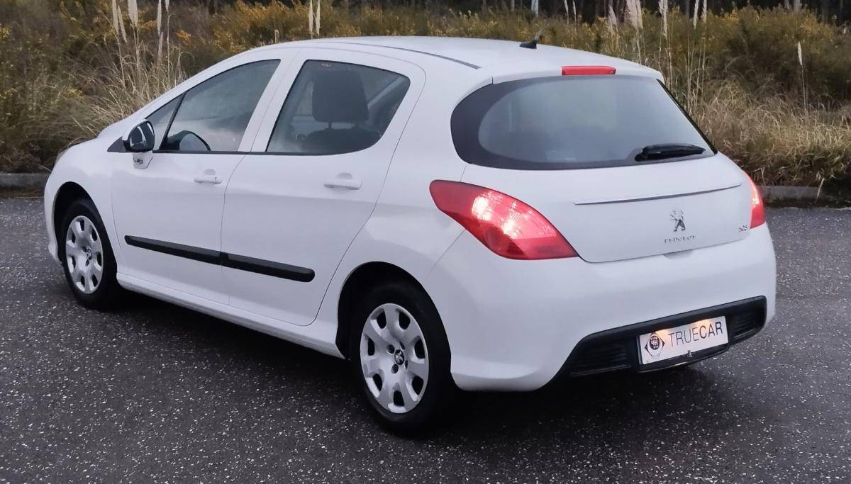peugeot-308-2011-diesel-1560cc