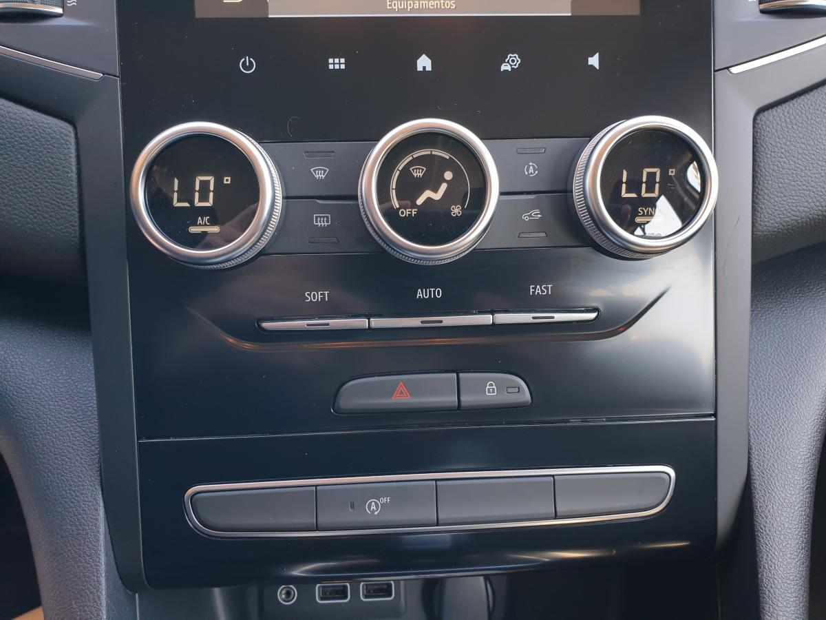 renault-megane-1-5-blue-dci-2024-diesel-1461cc