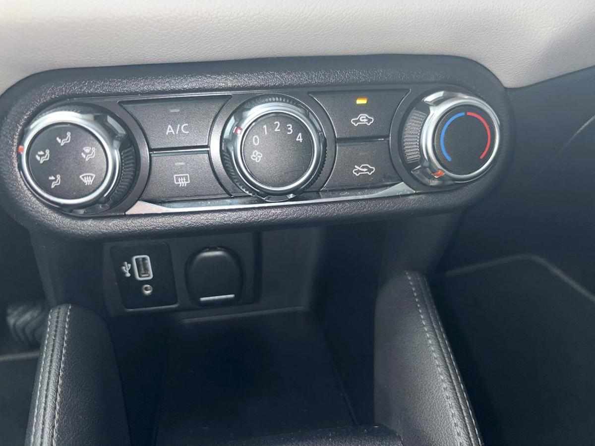 nissan-micra-1-0-acenta-2022-gasolina-1000cc