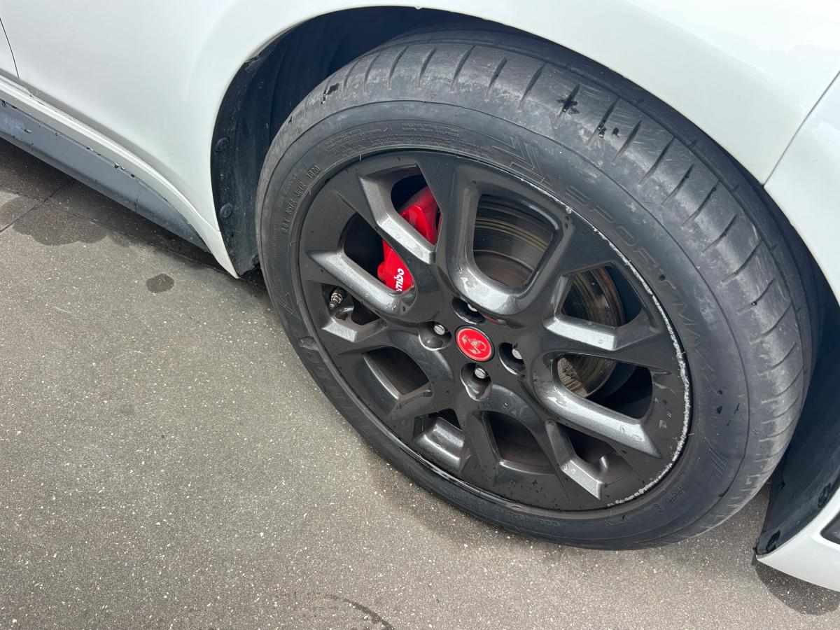 abarth-124-spider-1-4-170cv-2017-gasolina-1368cc