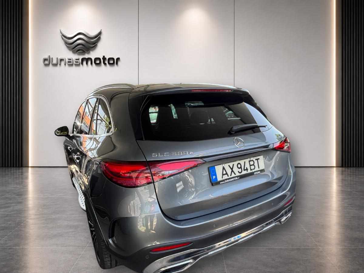mercedes-benz-glc-300-e-4matic-2023-gasolina-1999cc