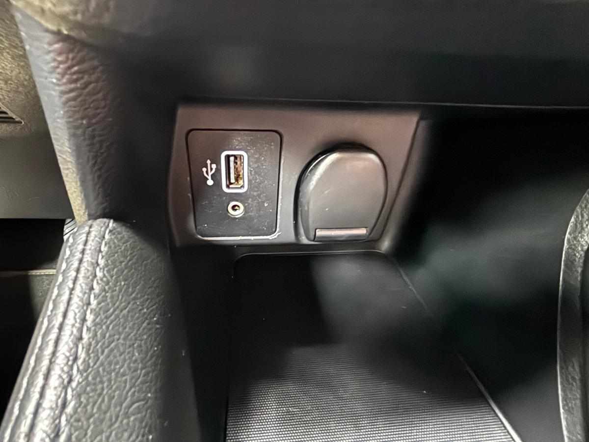 nissan-micra-1-0-acenta-2022-gasolina-1000cc
