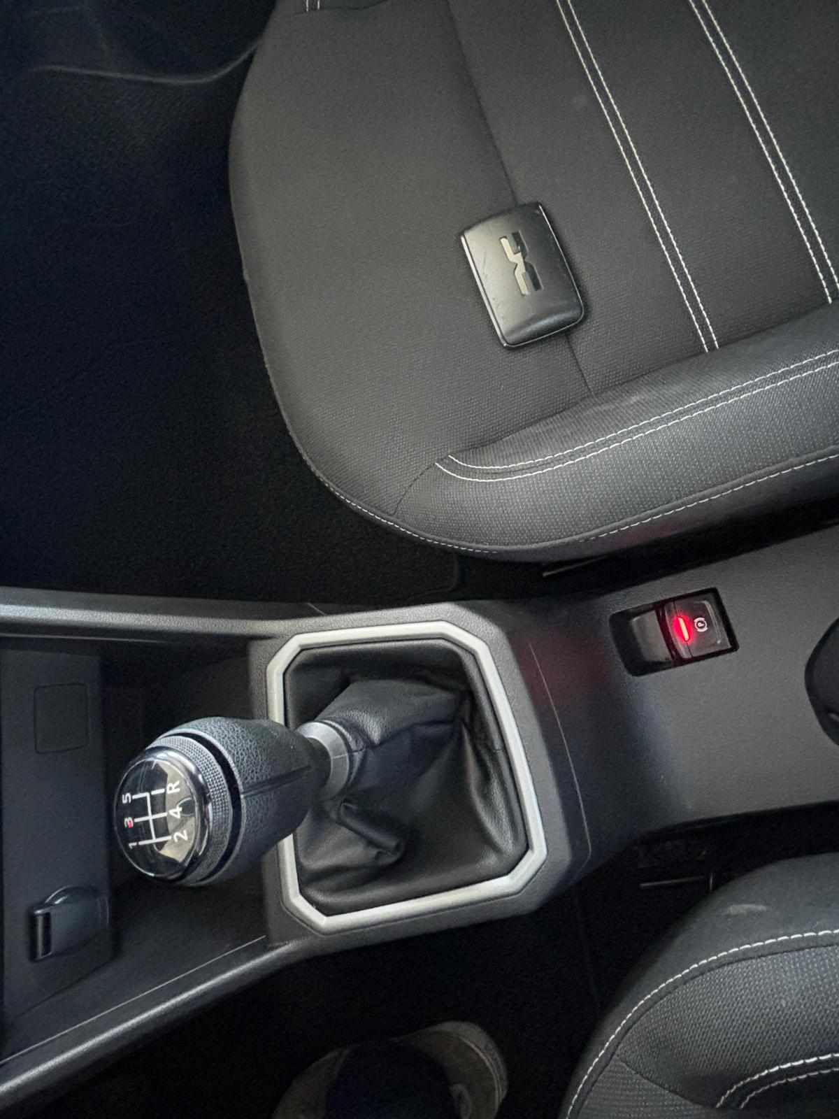 dacia-sandero-1-0-tce-2023-gasolina-999cc