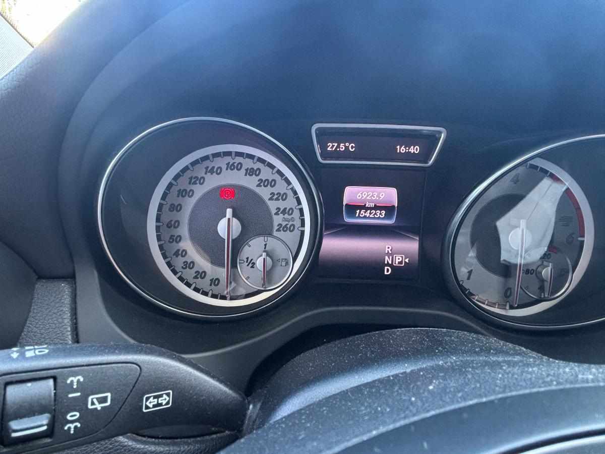 mercedes-benz-gla-200-cdi-2015-diesel-2143cc