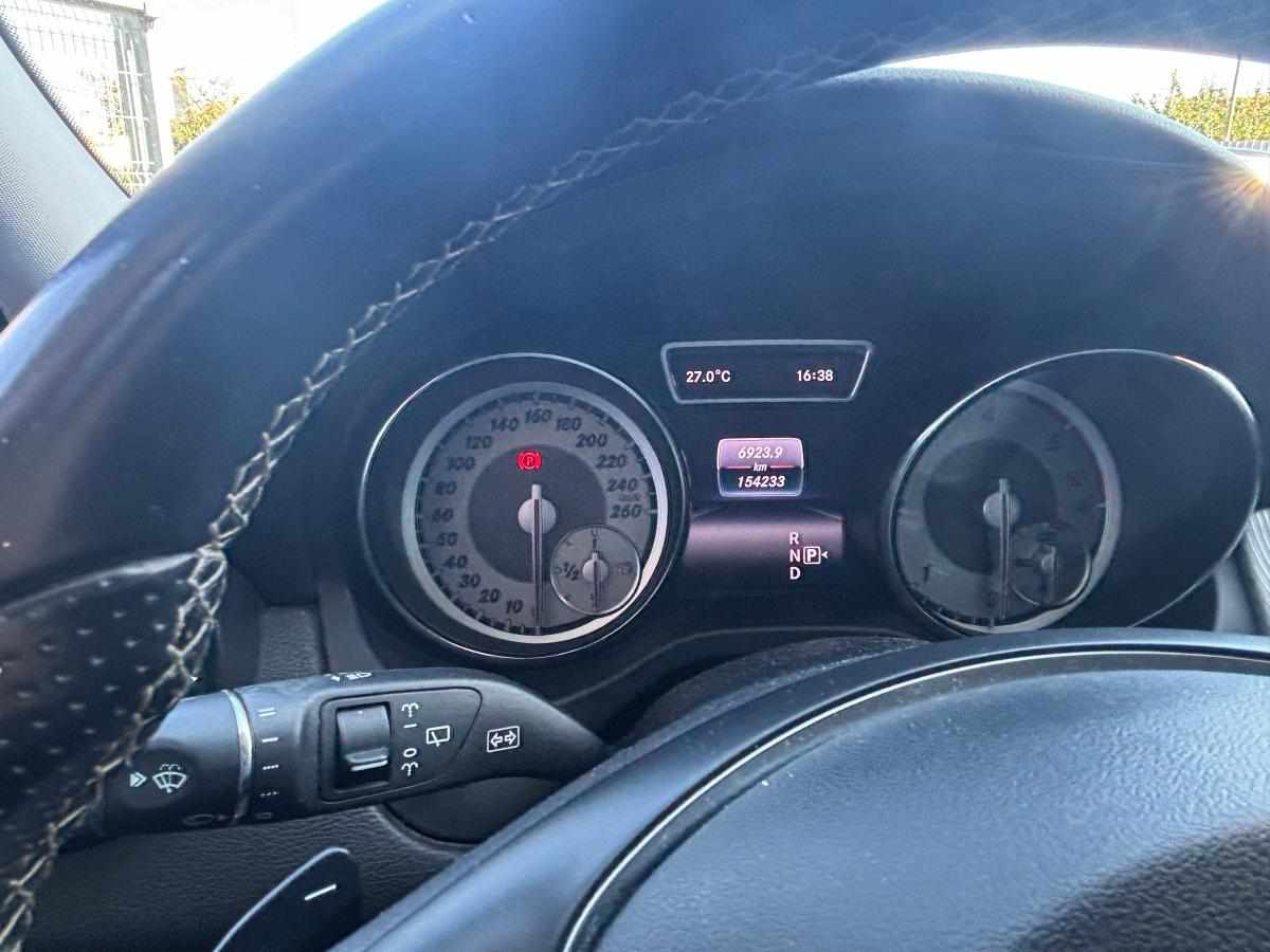 mercedes-benz-gla-200-cdi-2015-diesel-2143cc
