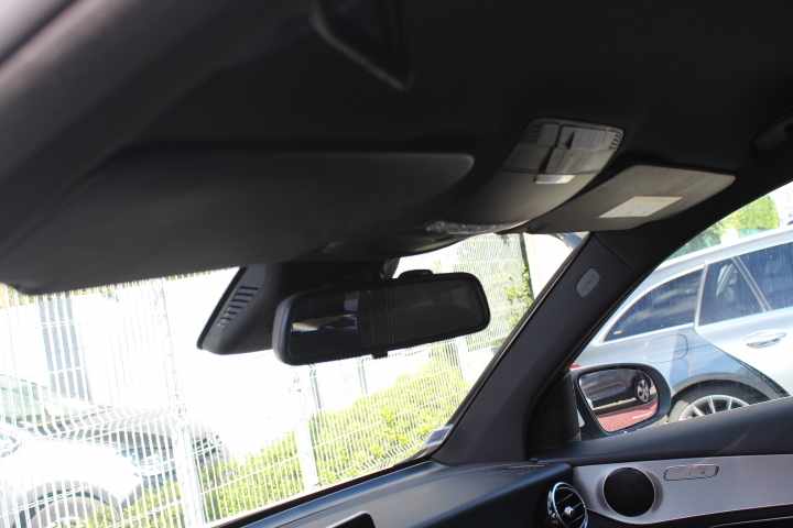 mercedes-benz-glc-220-d-2-1-4matic-2017-diesel-2143cc