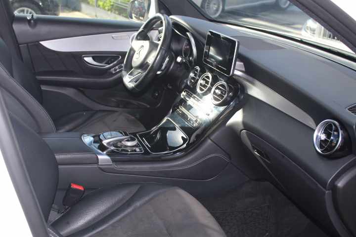 mercedes-benz-glc-220-d-2-1-4matic-2017-diesel-2143cc