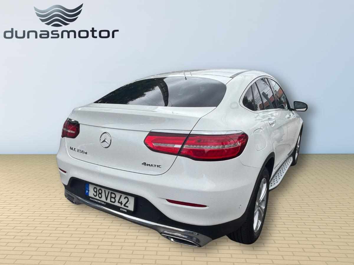 mercedes-benz-glc-250-d-4matic-2018-diesel-2143cc