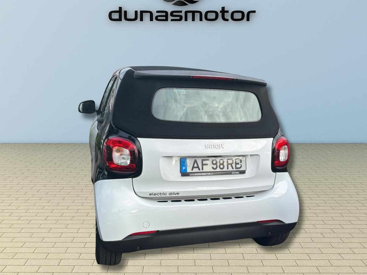 smart-fortwo-17-6-kwh-2017-eletrico