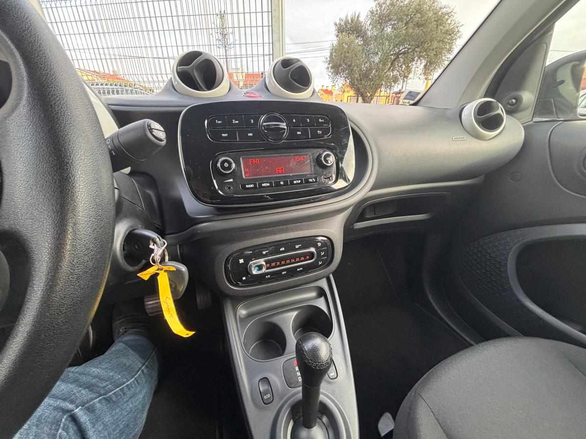 smart-fortwo-17-6-kwh-2017-eletrico