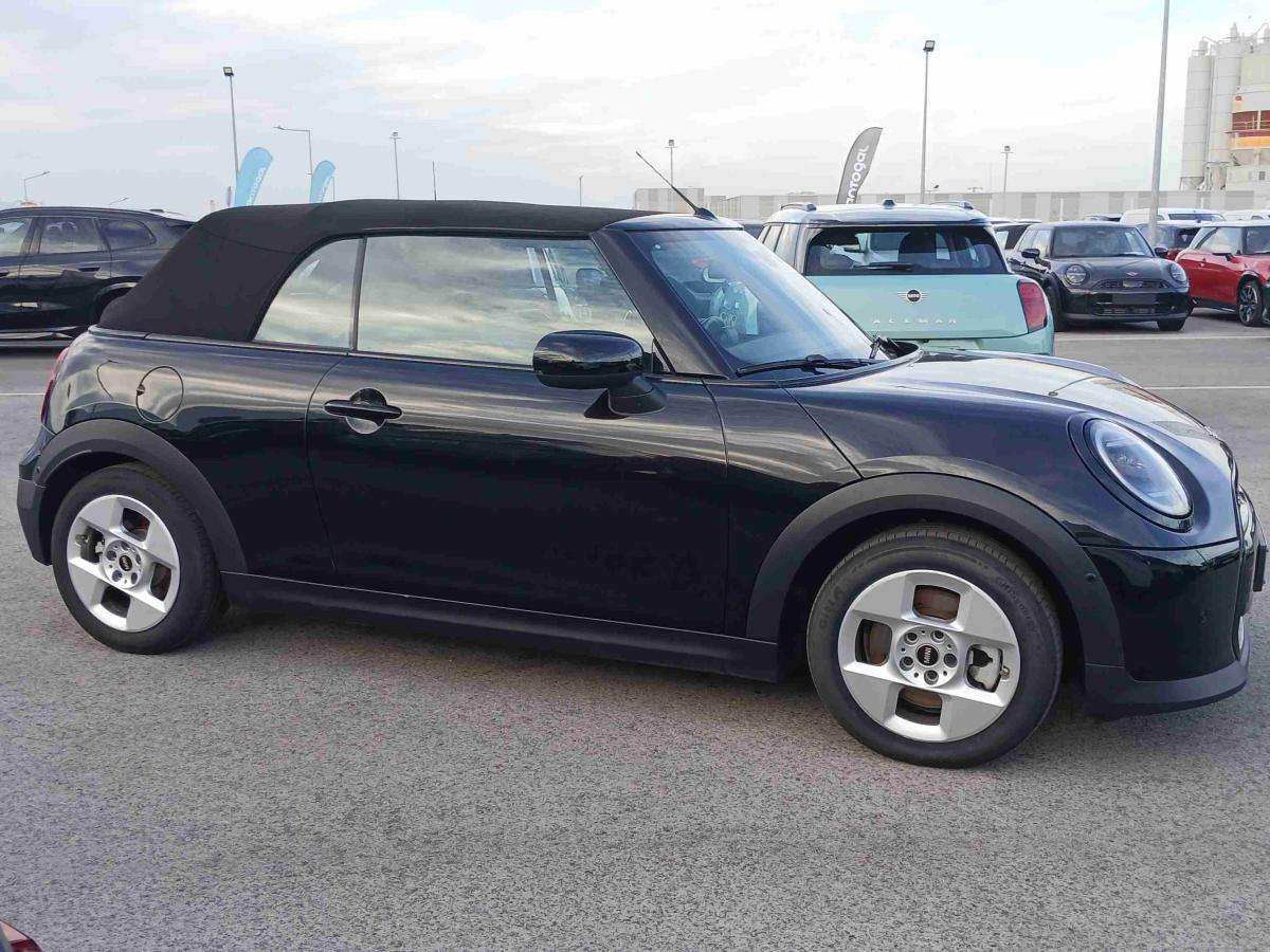 mini-cabrio-2025-gasolina-1998cc