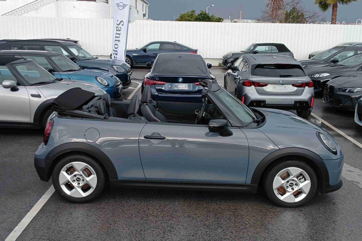 mini-cabrio-2025-gasolina-1998cc