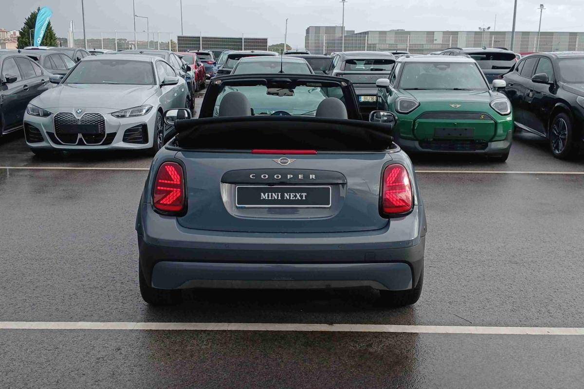 mini-cabrio-2025-gasolina-1998cc