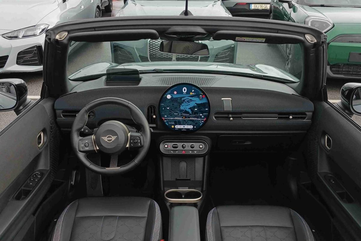 mini-cabrio-2025-gasolina-1998cc