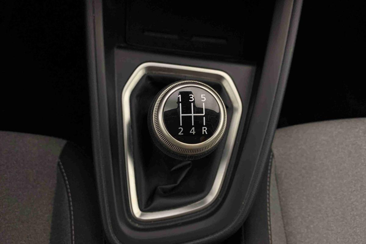 mitsubishi-colt-2025-gasolina-999cc
