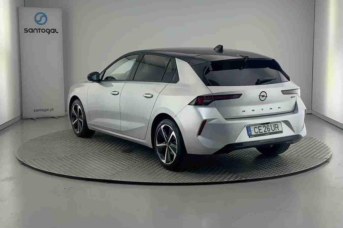 opel-astra-2026-gasolina-1199cc