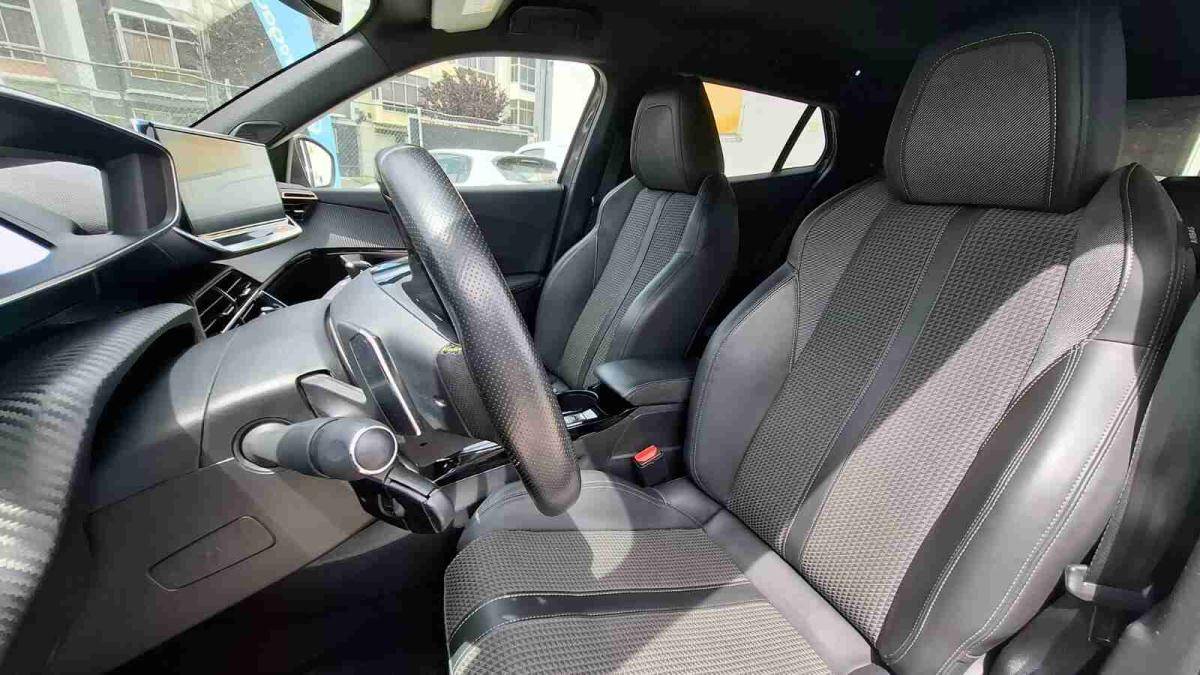 peugeot-2008-2021-gasolina-1199cc