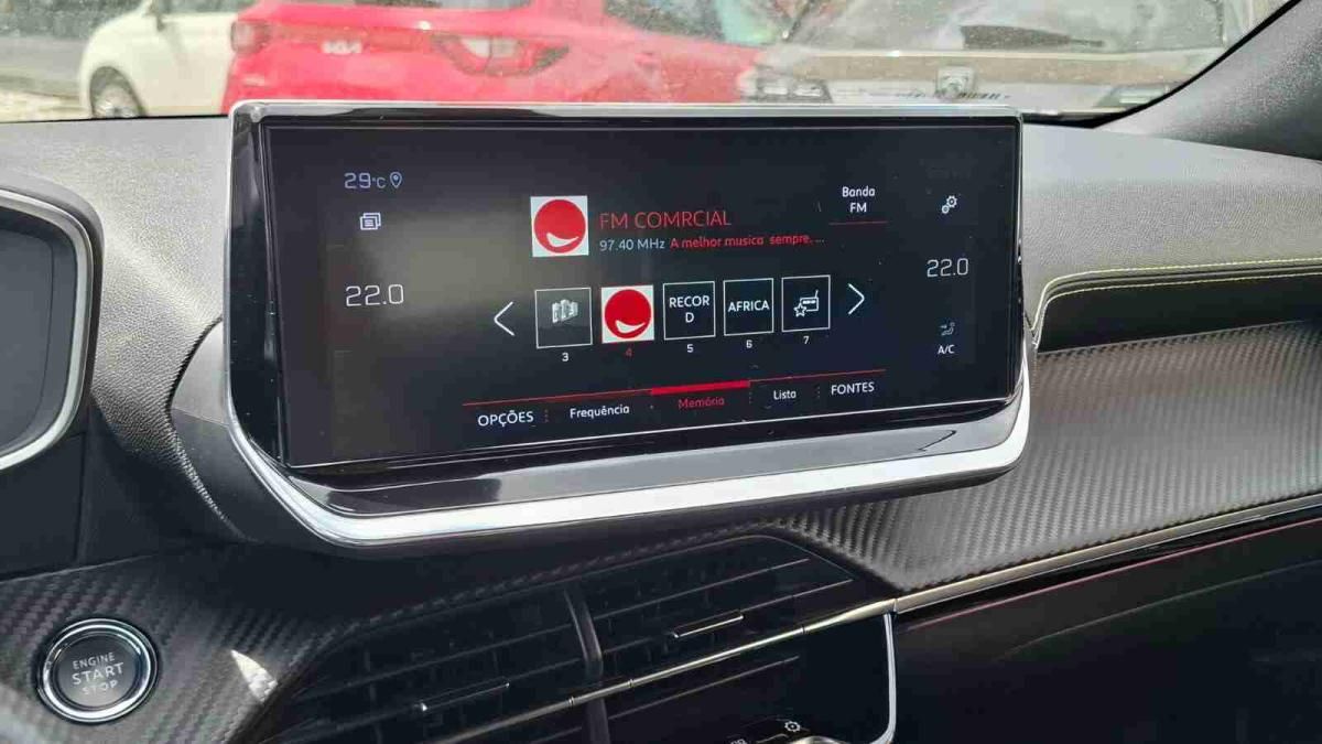 peugeot-2008-2021-gasolina-1199cc