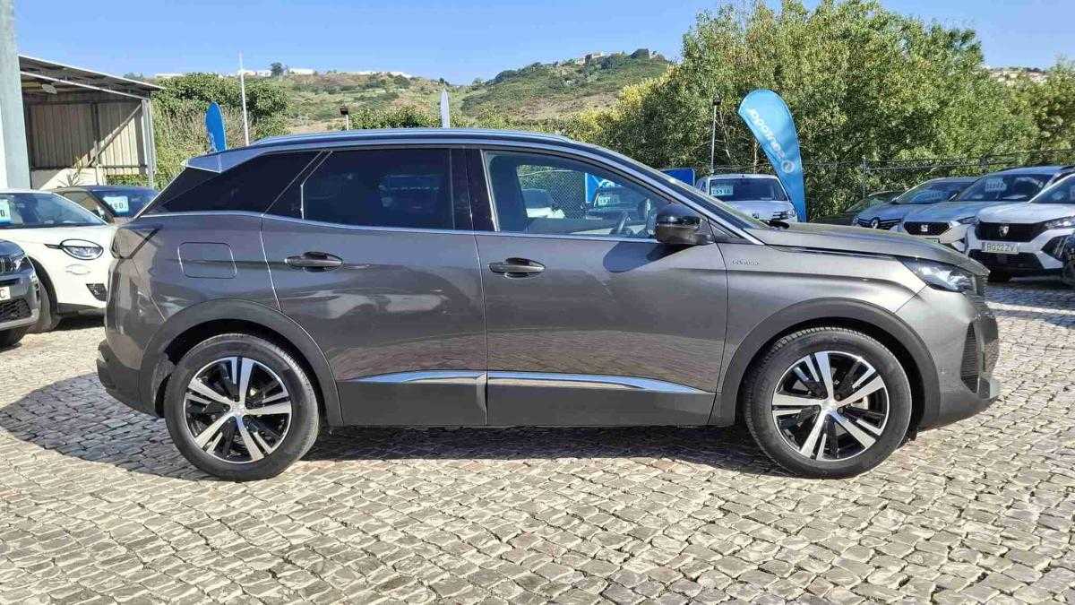 peugeot-3008-2023-hibrido-1598cc