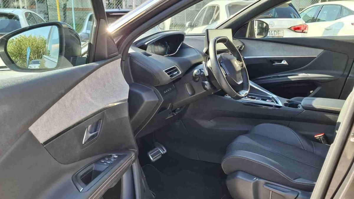 peugeot-3008-2023-hibrido-1598cc