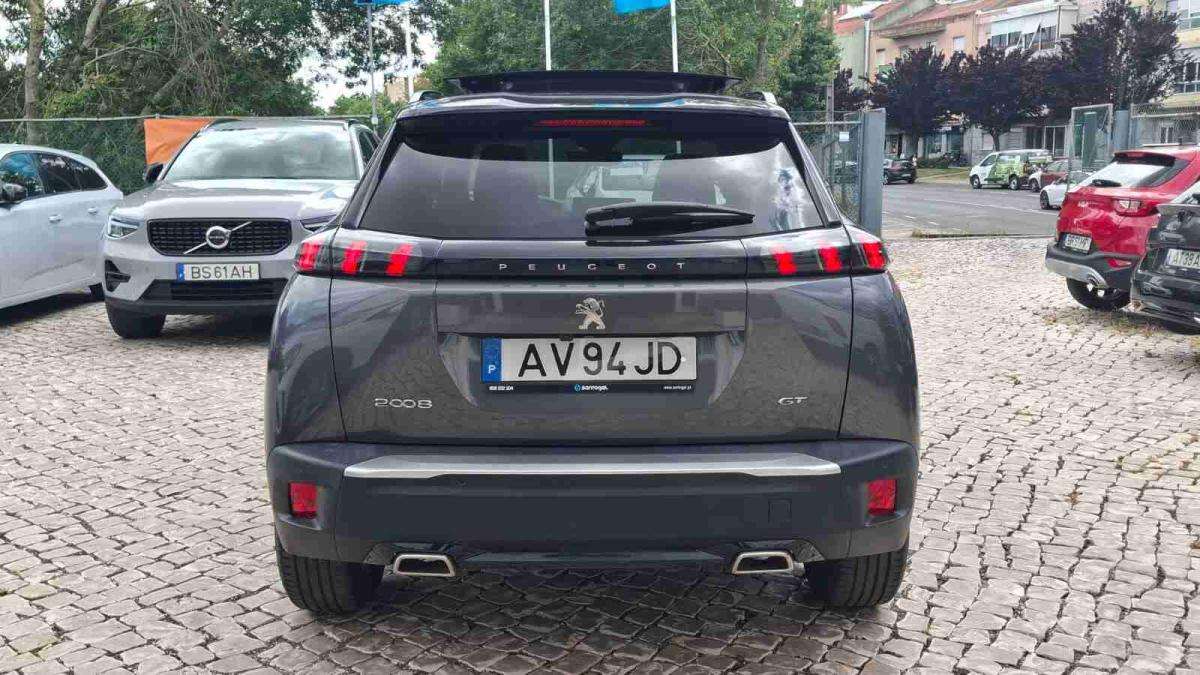 peugeot-2008-2022-gasolina-1199cc