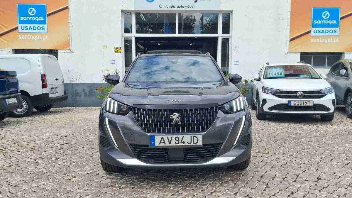 peugeot-2008-2022-gasolina-1199cc