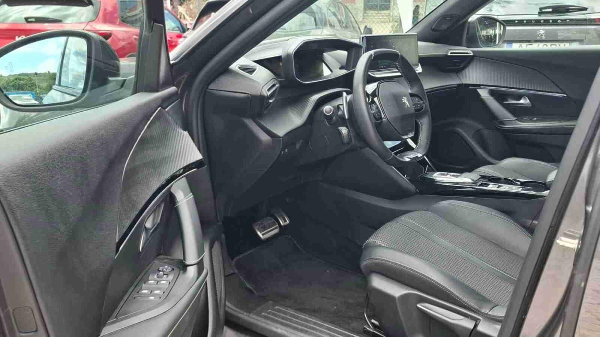 peugeot-2008-2022-gasolina-1199cc