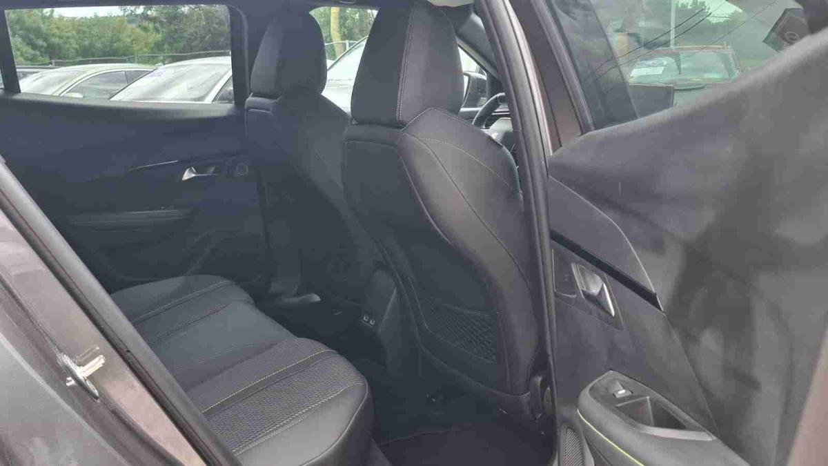 peugeot-2008-2022-gasolina-1199cc