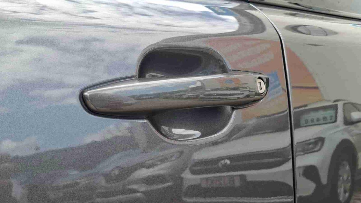 peugeot-2008-2022-gasolina-1199cc