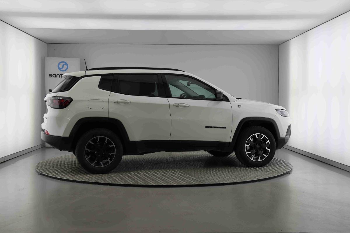 jeep-compass-2023-hibrido-1332cc