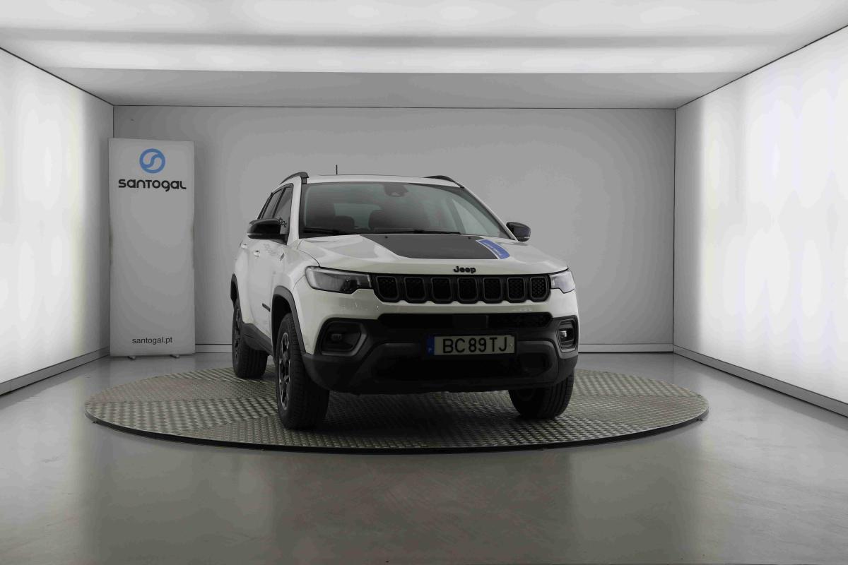 jeep-compass-2023-hibrido-1332cc
