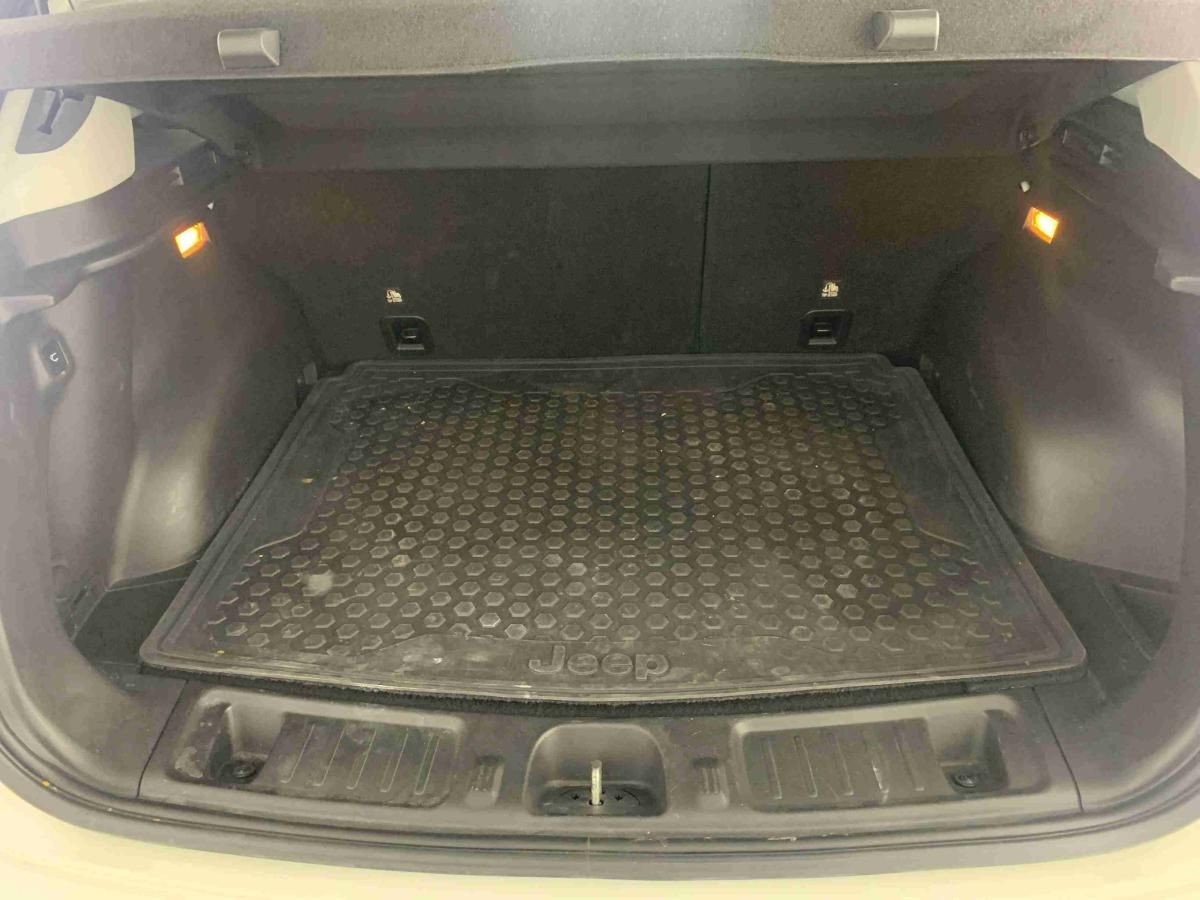 jeep-compass-2023-hibrido-1332cc