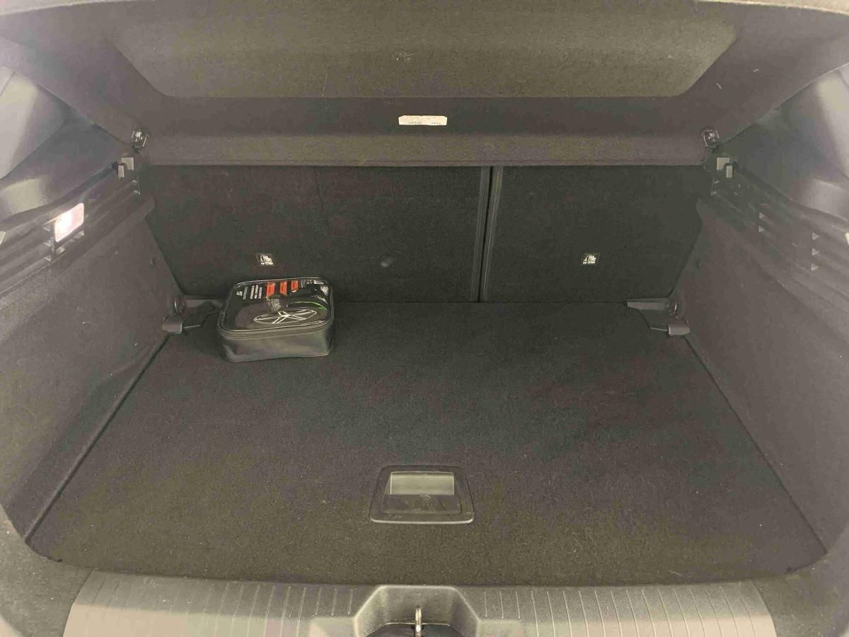 opel-astra-2025-gasolina-1199cc