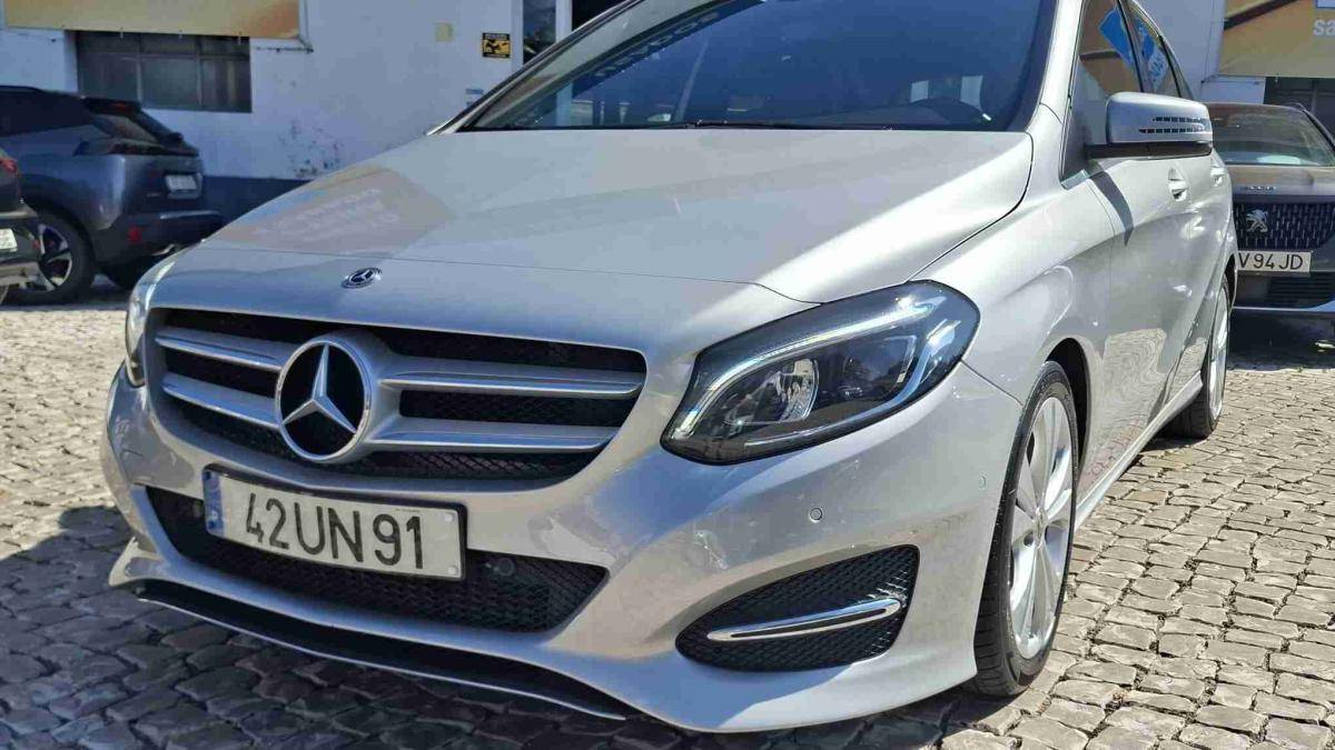 mercedes-benz-180-2018-diesel-1461cc