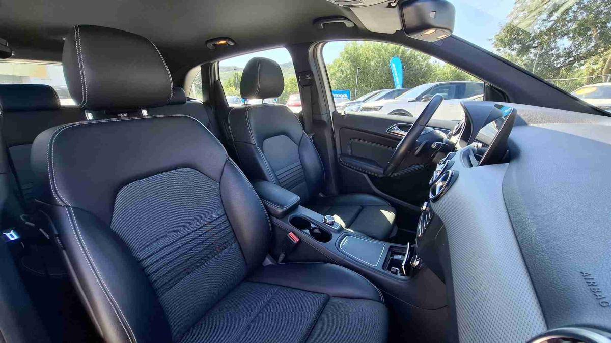 mercedes-benz-180-2018-diesel-1461cc