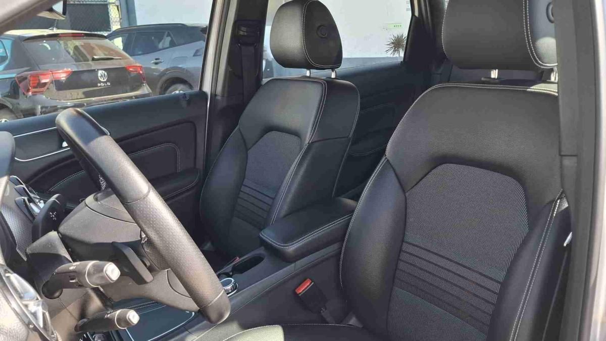 mercedes-benz-180-2018-diesel-1461cc